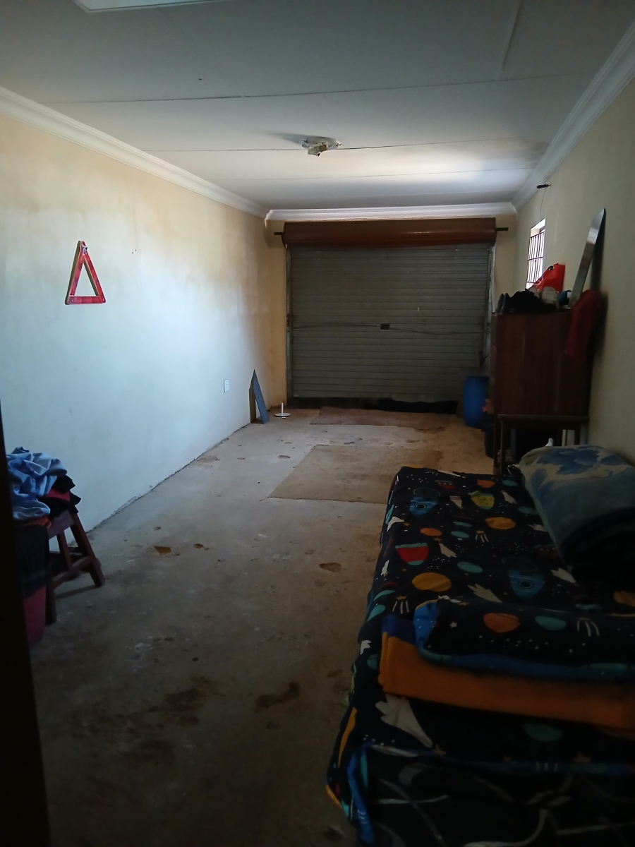 2 Bedroom Property for Sale in Etwatwa Gauteng