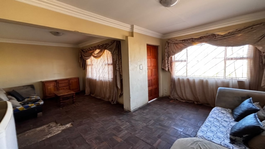 2 Bedroom Property for Sale in Etwatwa Gauteng