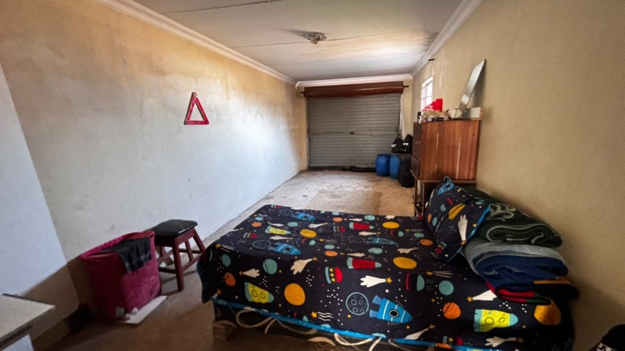 2 Bedroom Property for Sale in Etwatwa Gauteng