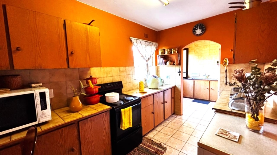 4 Bedroom Property for Sale in Clayville Gauteng