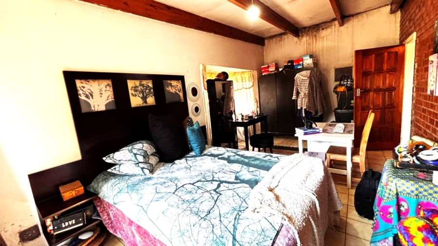 4 Bedroom Property for Sale in Clayville Gauteng