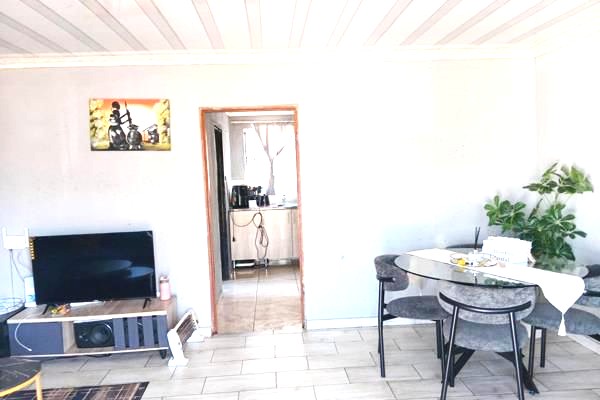 4 Bedroom Property for Sale in Tshongweni Gauteng