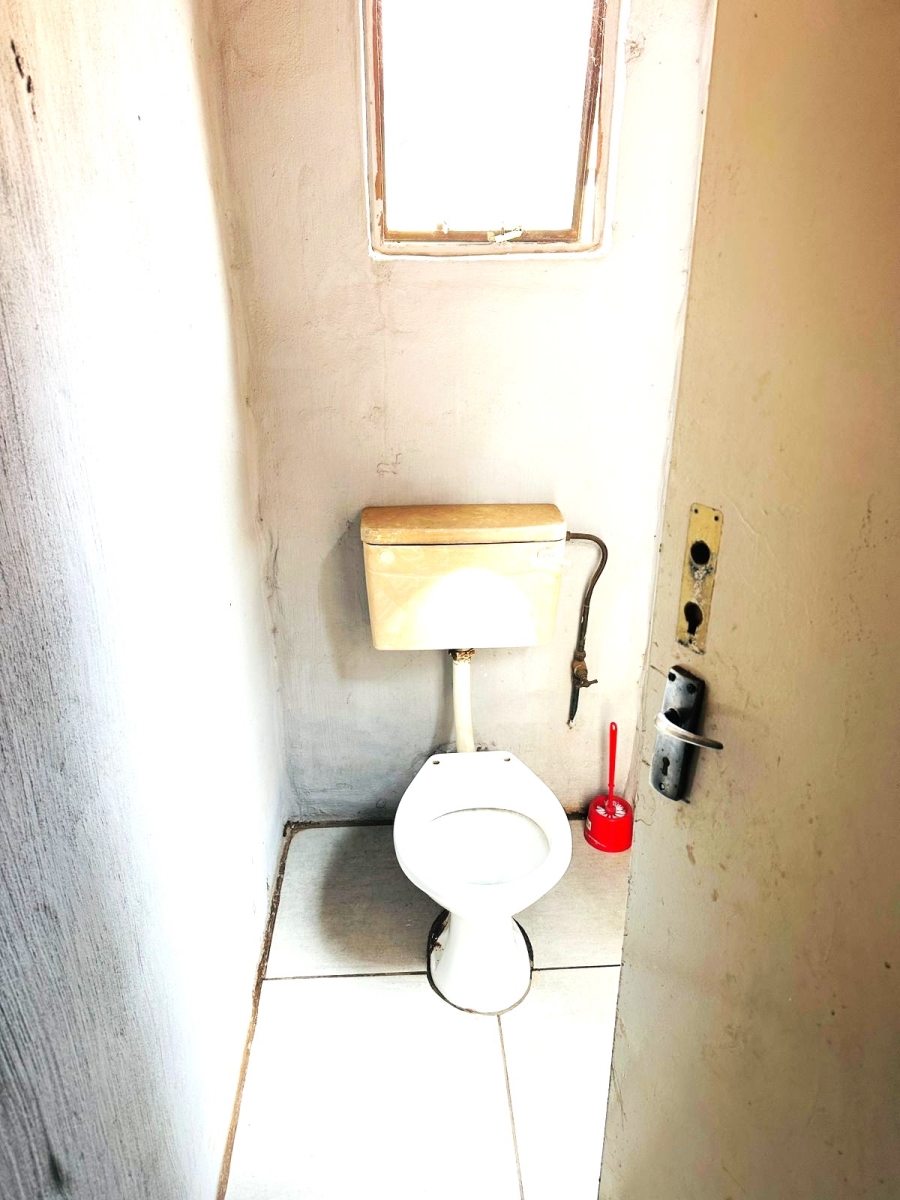 4 Bedroom Property for Sale in Tshongweni Gauteng