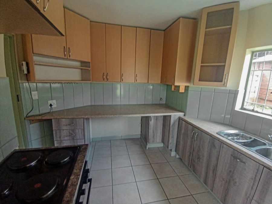 3 Bedroom Property for Sale in Roodekrans Gauteng