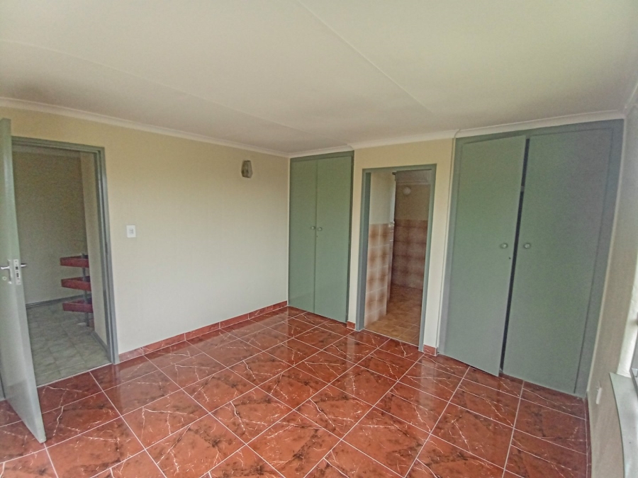 3 Bedroom Property for Sale in Roodekrans Gauteng
