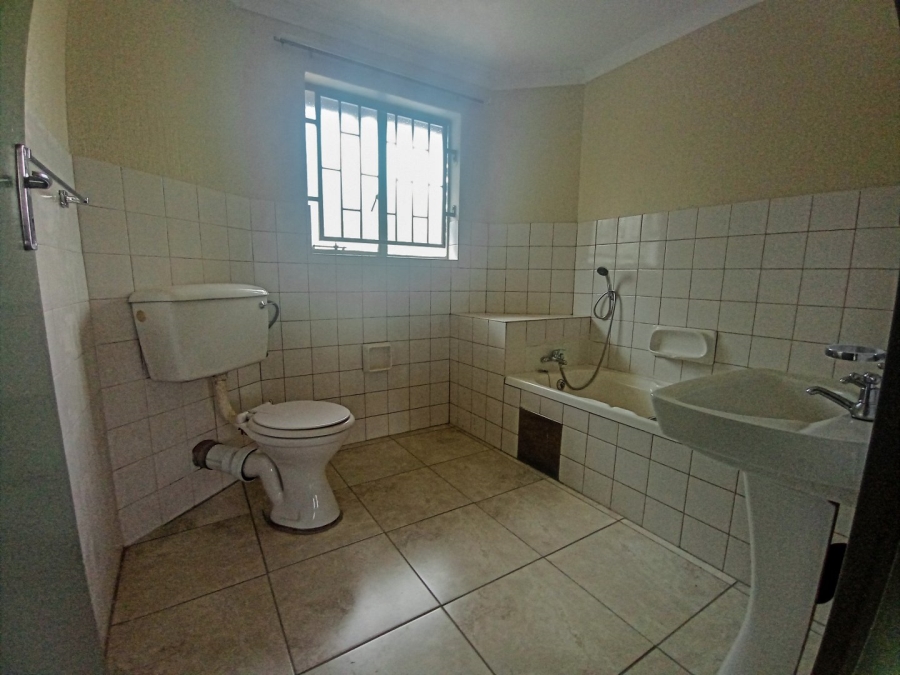3 Bedroom Property for Sale in Roodekrans Gauteng