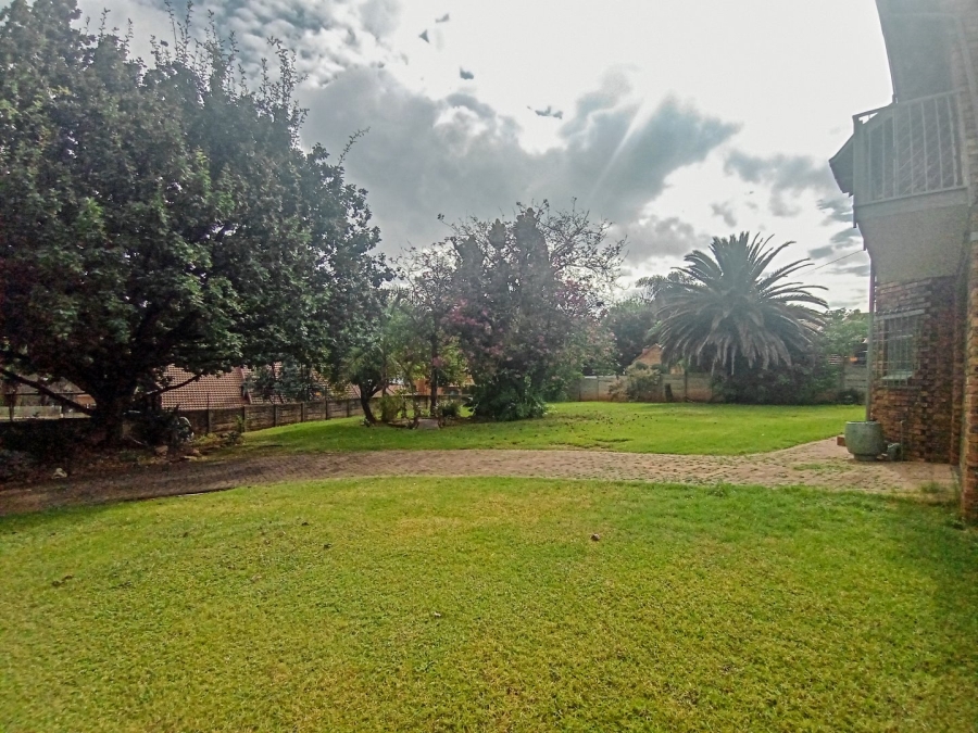 3 Bedroom Property for Sale in Roodekrans Gauteng