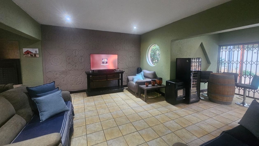 3 Bedroom Property for Sale in Sundowner Gauteng