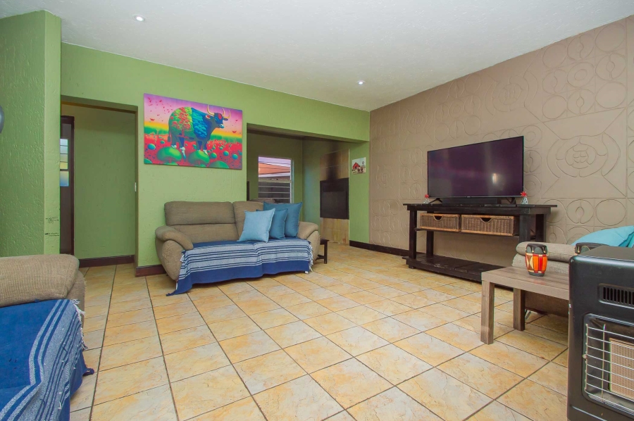 3 Bedroom Property for Sale in Sundowner Gauteng