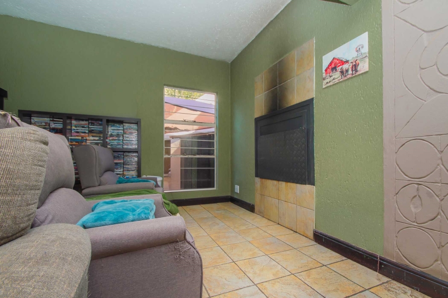 3 Bedroom Property for Sale in Sundowner Gauteng