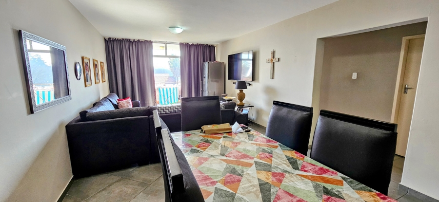 2 Bedroom Property for Sale in Three Rivers Proper Gauteng