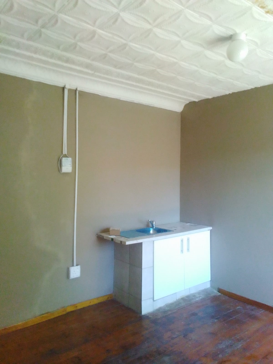 To Let 1 Bedroom Property for Rent in Troyeville Gauteng