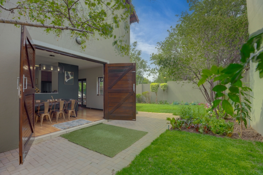 To Let 3 Bedroom Property for Rent in Fourways Gauteng