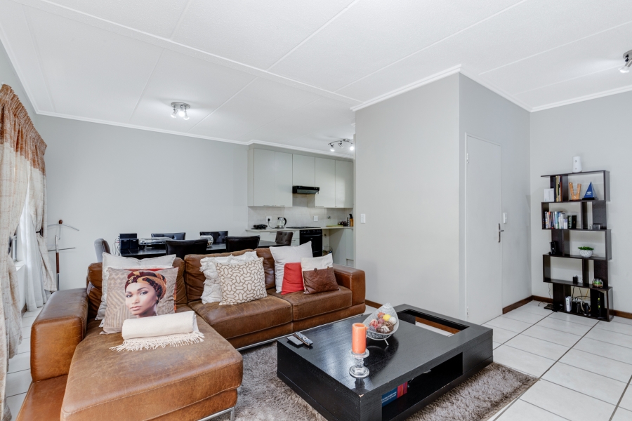To Let 2 Bedroom Property for Rent in Fourways Gauteng
