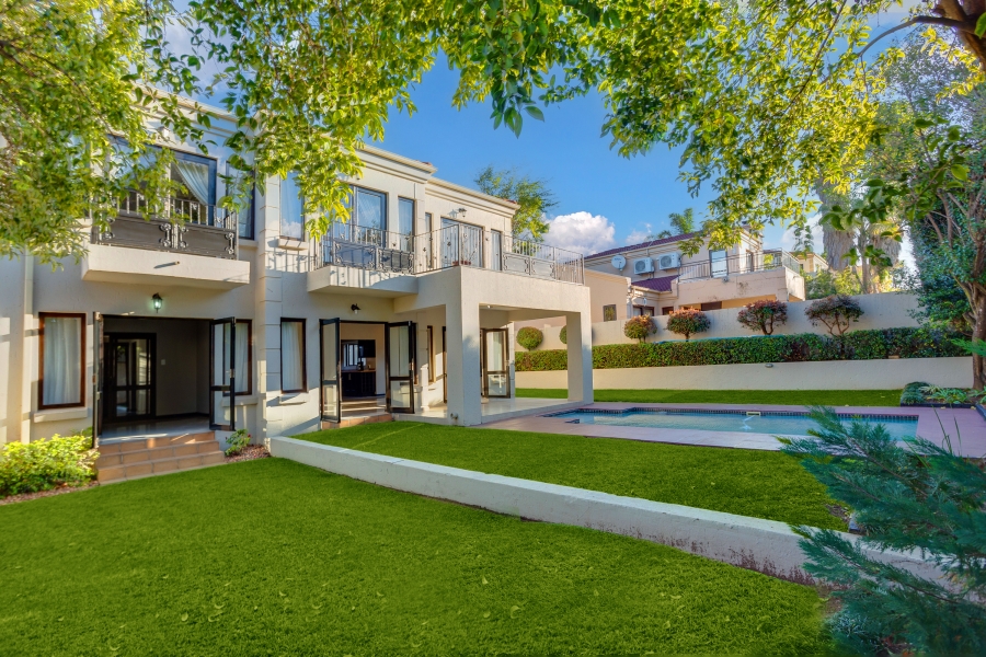 To Let 3 Bedroom Property for Rent in Broadacres Gauteng