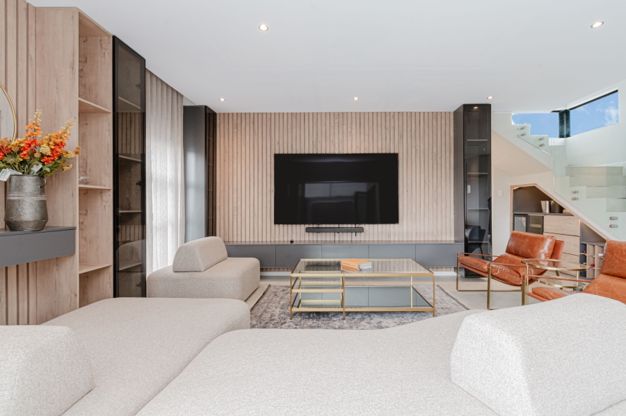 To Let 4 Bedroom Property for Rent in Lonehill Gauteng