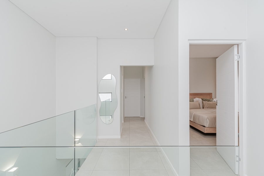 To Let 4 Bedroom Property for Rent in Lonehill Gauteng