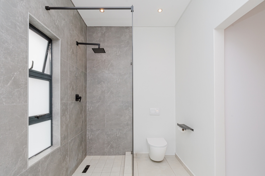 To Let 4 Bedroom Property for Rent in Lonehill Gauteng