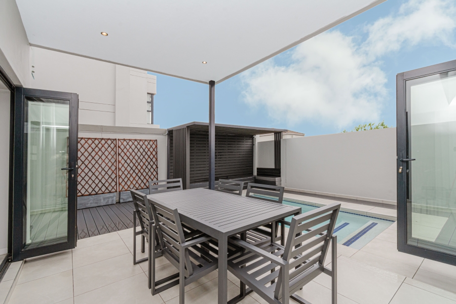 To Let 4 Bedroom Property for Rent in Lonehill Gauteng