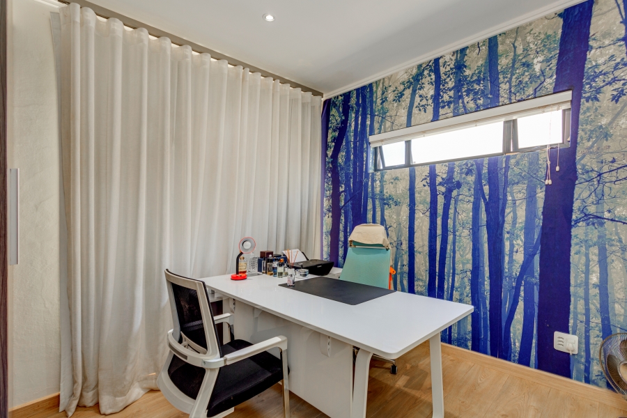 To Let 4 Bedroom Property for Rent in Bryanston Gauteng