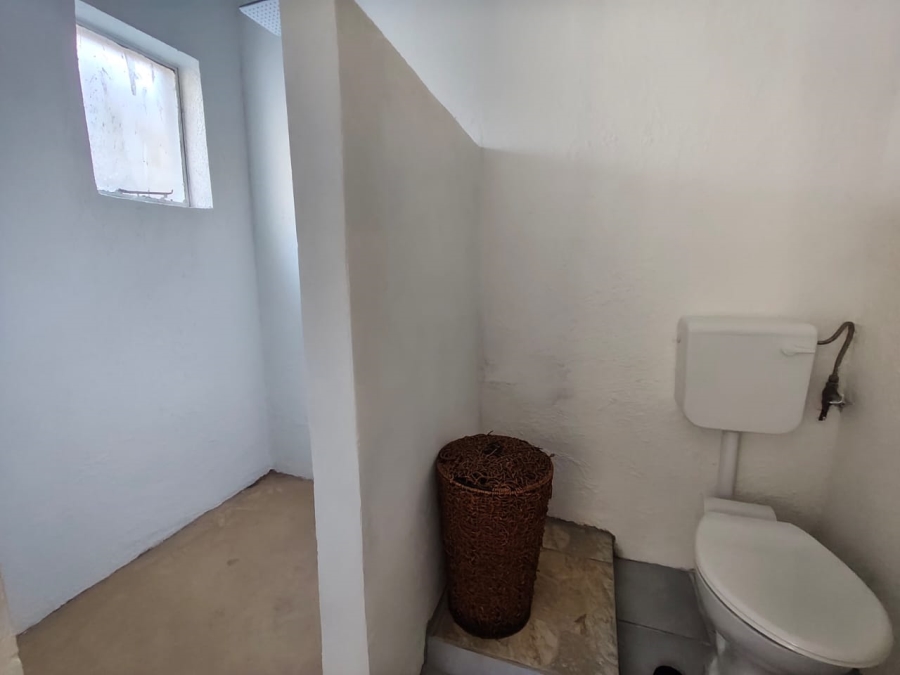6 Bedroom Property for Sale in Brackenhurst Gauteng