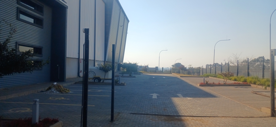 To Let Commercial Property for Rent in Chloorkop Gauteng