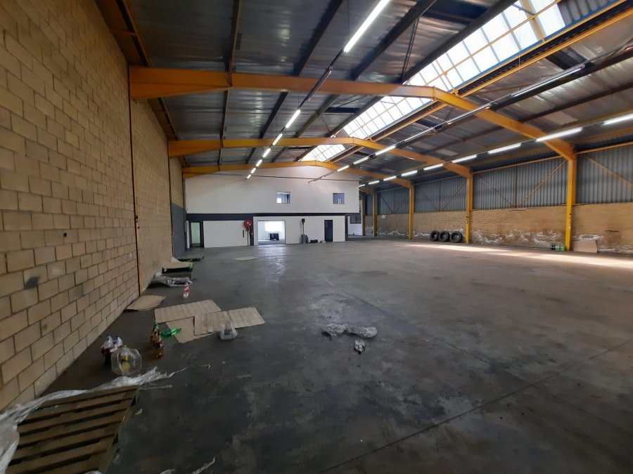 To Let Commercial Property for Rent in Robertville Gauteng