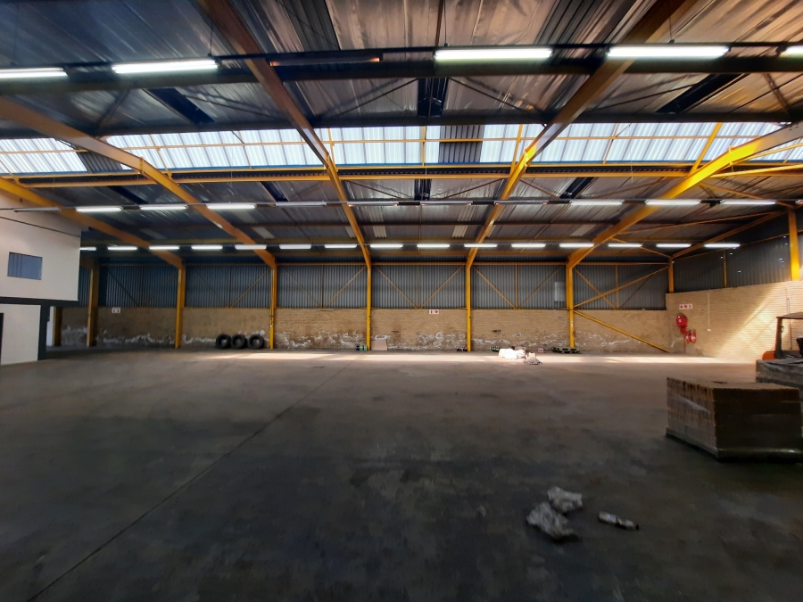 To Let Commercial Property for Rent in Robertville Gauteng