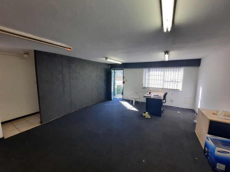 To Let Commercial Property for Rent in Robertville Gauteng