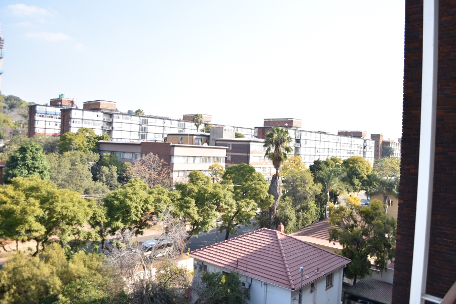 2 Bedroom Property for Sale in Sunnyside Gauteng