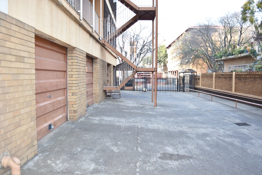 2 Bedroom Property for Sale in Sunnyside Gauteng