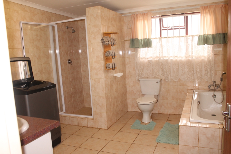 8 Bedroom Property for Sale in Valley Settlements A H Gauteng