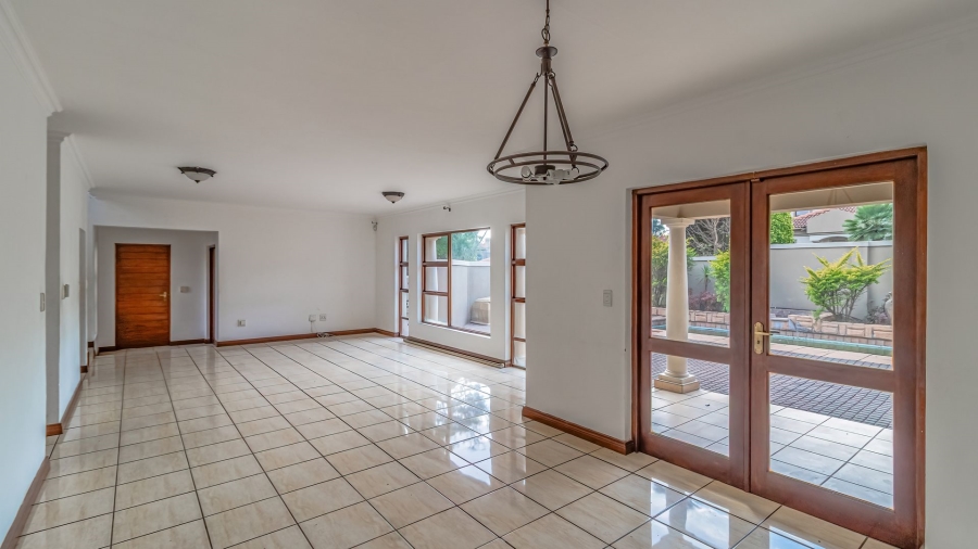 To Let 3 Bedroom Property for Rent in Douglasdale Gauteng