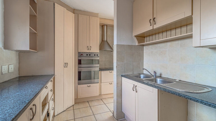 To Let 3 Bedroom Property for Rent in Douglasdale Gauteng