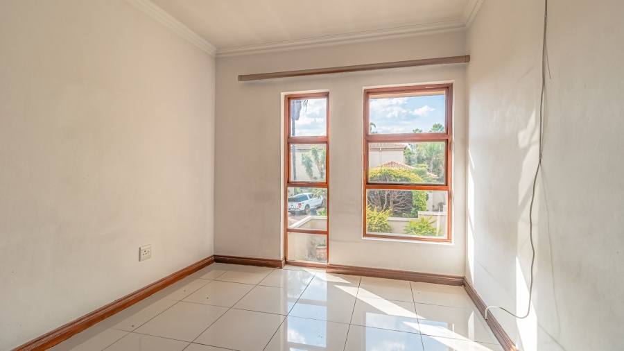 To Let 3 Bedroom Property for Rent in Douglasdale Gauteng