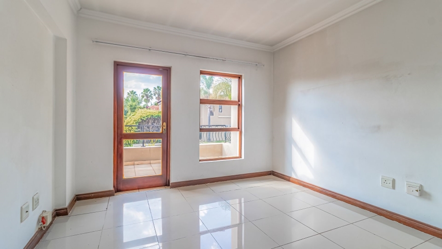 To Let 3 Bedroom Property for Rent in Douglasdale Gauteng