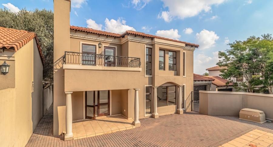 To Let 3 Bedroom Property for Rent in Douglasdale Gauteng