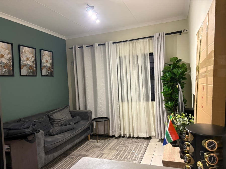 2 Bedroom Property for Sale in South Hills Gauteng