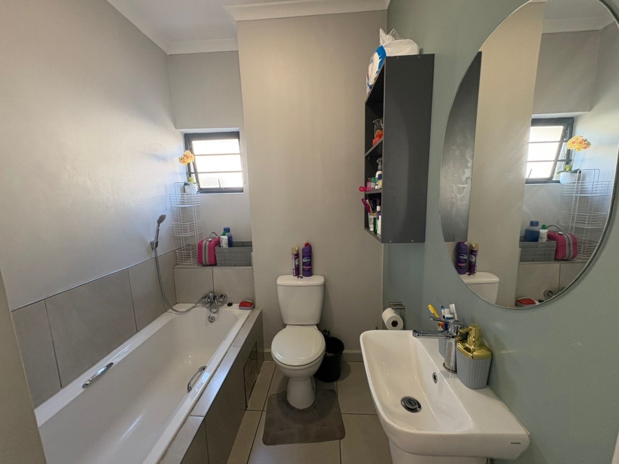 2 Bedroom Property for Sale in South Hills Gauteng