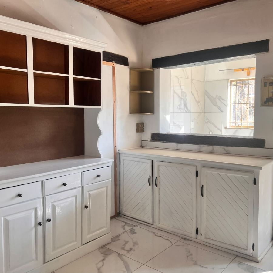 To Let 4 Bedroom Property for Rent in Kibler Park Gauteng