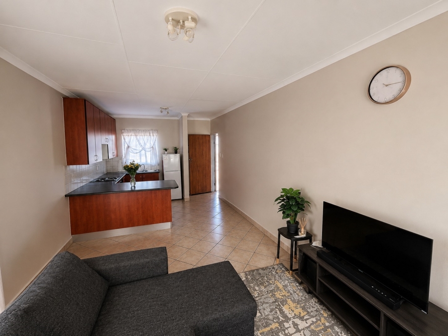 1 Bedroom Property for Sale in Vorna Valley Gauteng