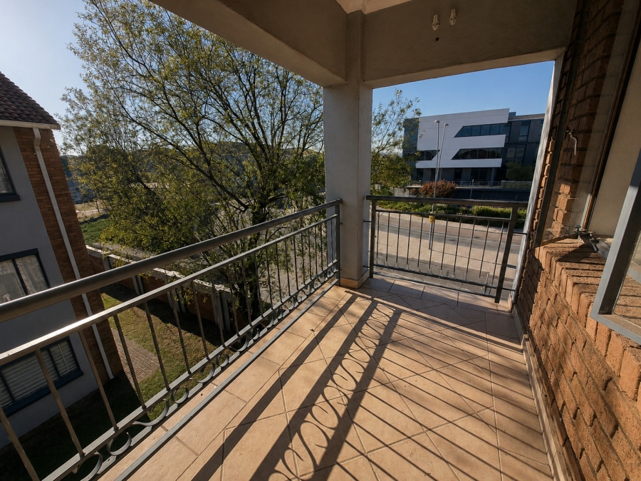 1 Bedroom Property for Sale in Vorna Valley Gauteng