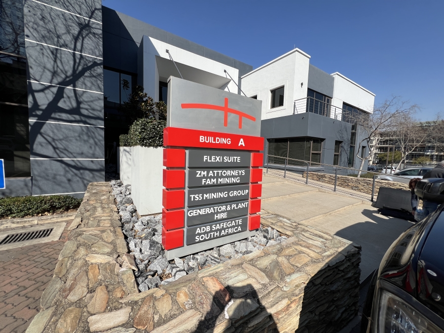 To Let Commercial Property for Rent in Vorna Valley Gauteng