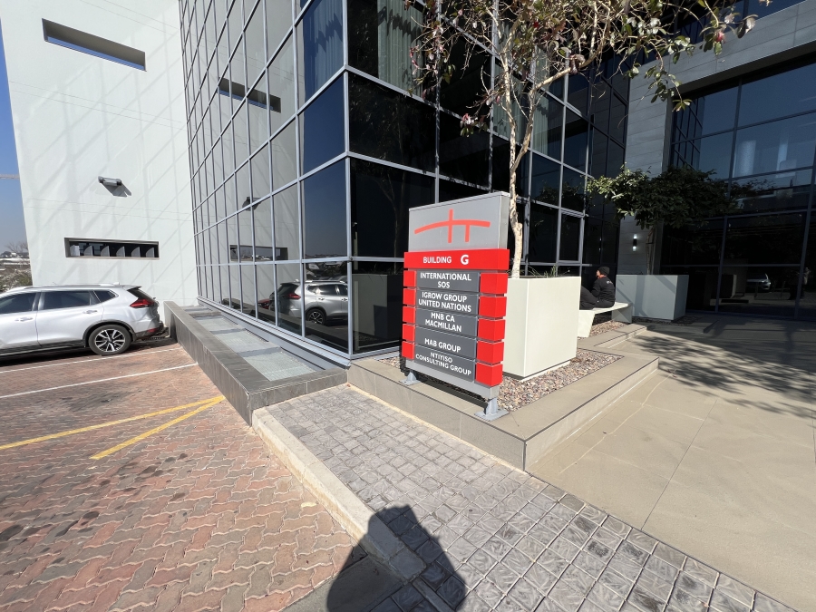 To Let Commercial Property for Rent in Vorna Valley Gauteng