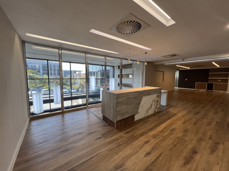 To Let Commercial Property for Rent in Vorna Valley Gauteng