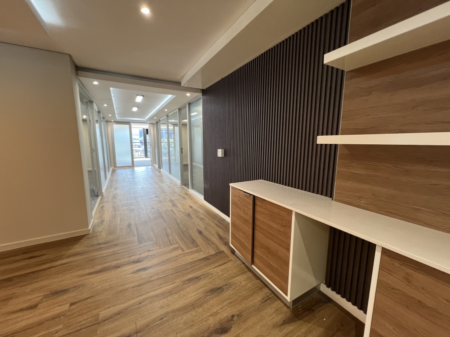 To Let Commercial Property for Rent in Vorna Valley Gauteng
