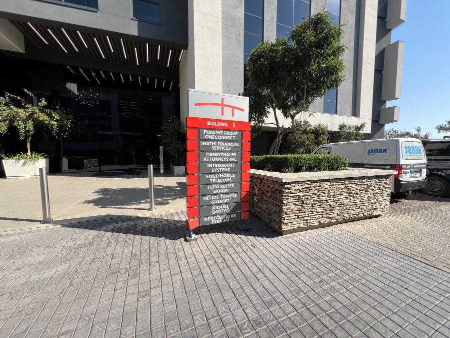 To Let Commercial Property for Rent in Vorna Valley Gauteng