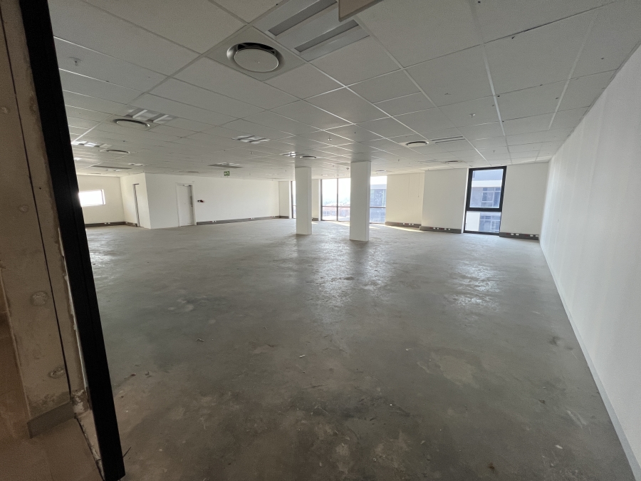 To Let Commercial Property for Rent in Vorna Valley Gauteng