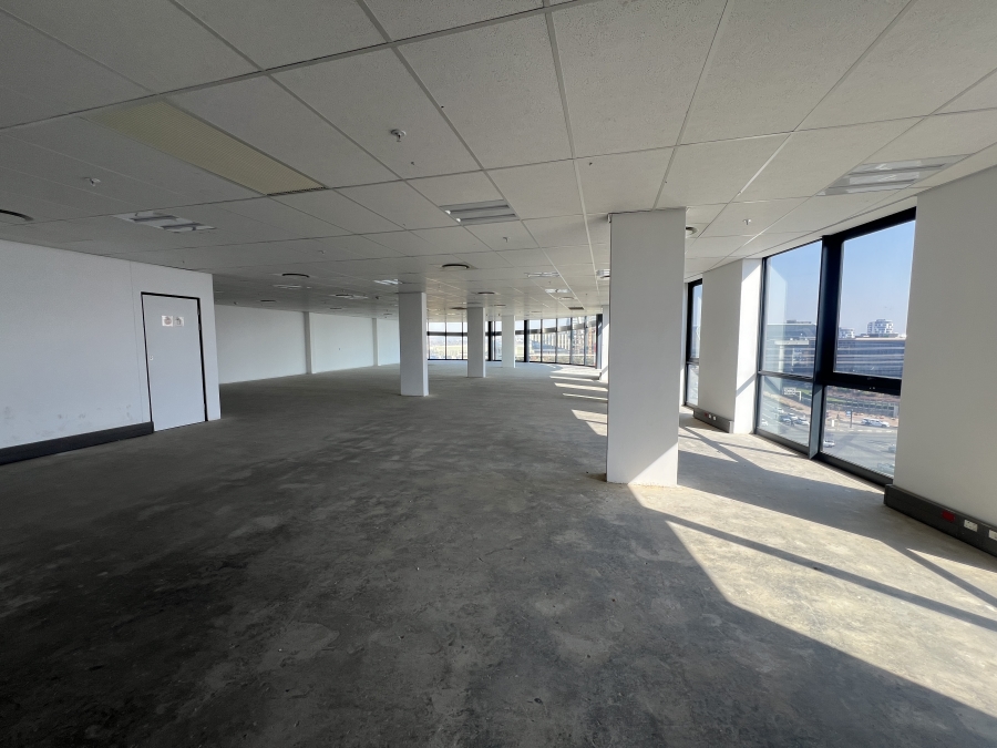 To Let Commercial Property for Rent in Vorna Valley Gauteng