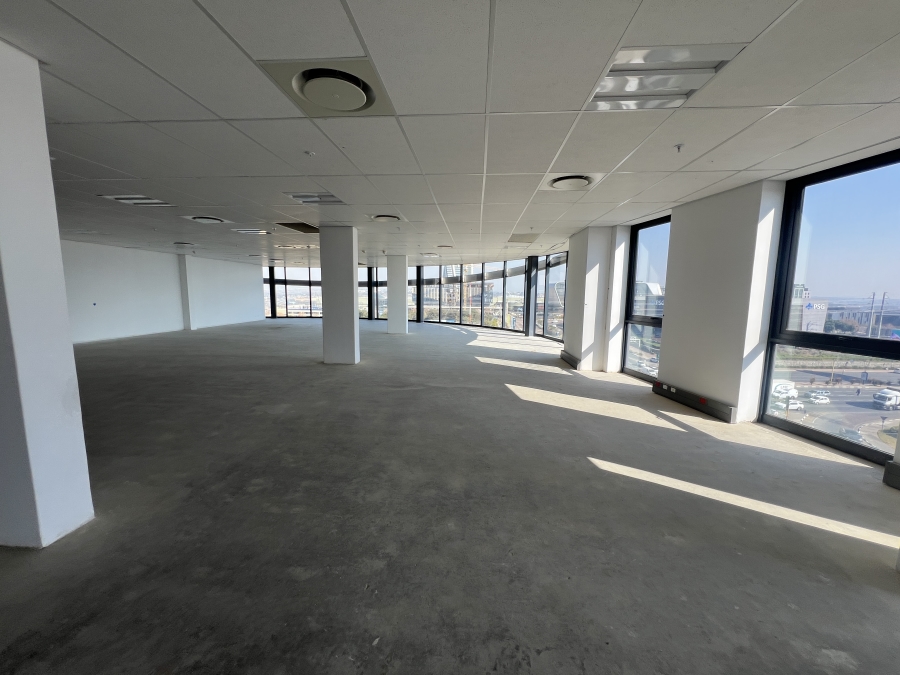 To Let Commercial Property for Rent in Vorna Valley Gauteng